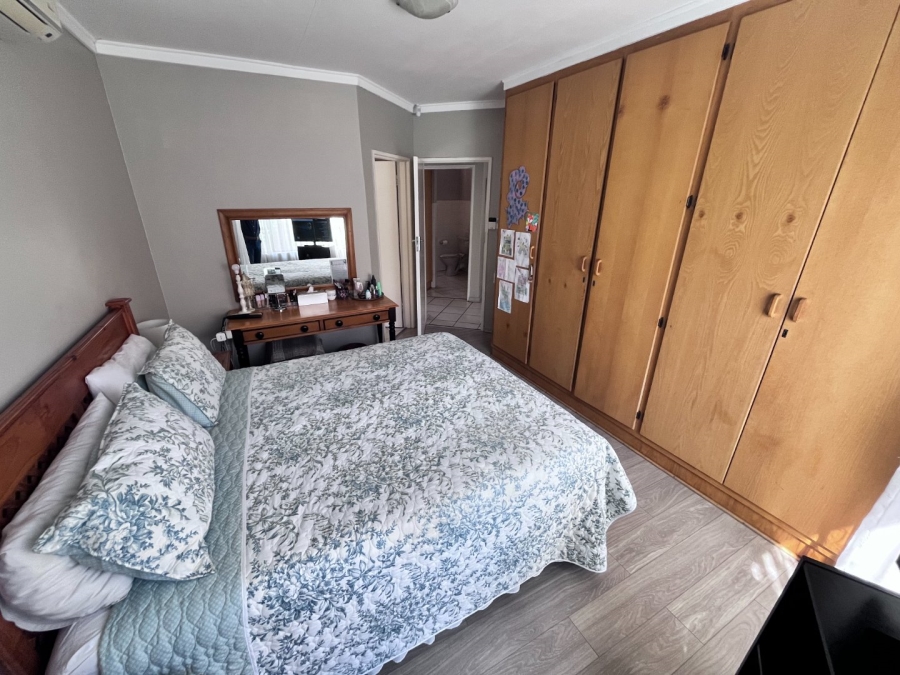 3 Bedroom Property for Sale in Langenhovenpark Free State